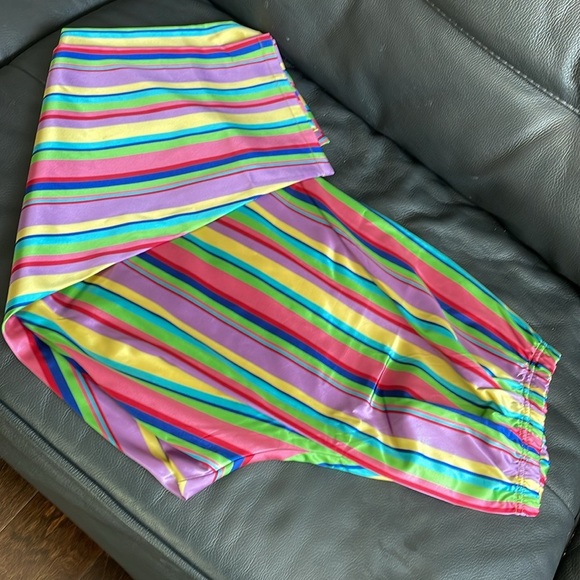 Dannyjams PJs Women Size 1X Rainbow Colored Stripes Silky Soft - Picture 5 of 11